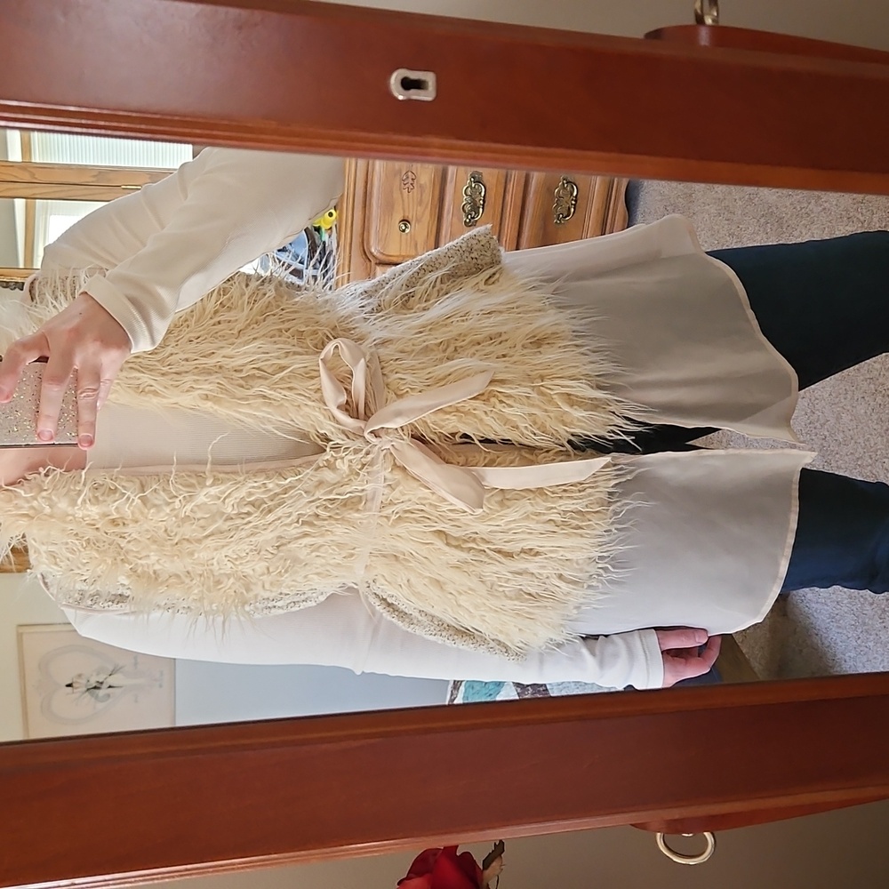 Double Zero Ivory Faux Fur Vest L